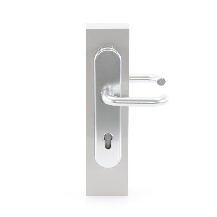 SH - garnitura kvaka PARIS - na štitu PZ 72, bez zaštitnog jezgra