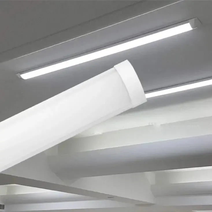 LED CCT nadgradna lampa 117.5cm 35W BRAYTRON