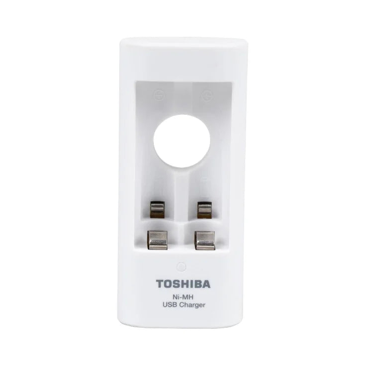TOSHIBA USB punjač za Ni-MH baterije AA/AAA — sa 4 punjive AA 2000 mAh