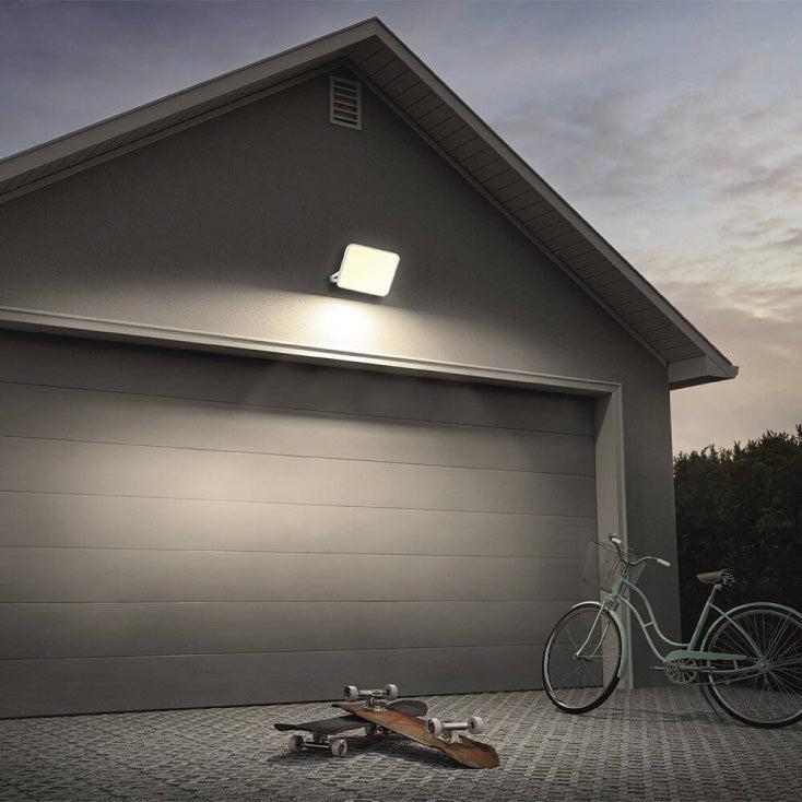 BRAYTRON LED reflektor — 10W, 3000K, IP65