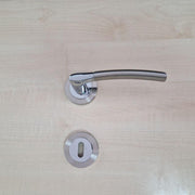 ECONOMIC KVAKA SA ROZETOM ZA VRATA OD ALUMINIJUM-a MODEL 337/ ALUMINIJUM BICOLOR