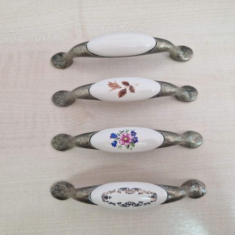 Ručica Model 170 – mesing i porcelan, 96 mm
