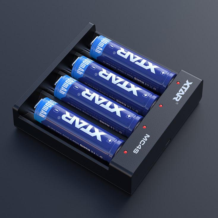 Univerzalni USB punjač akumulatora do 4 kom. — Li-ion / Ni-Cd /