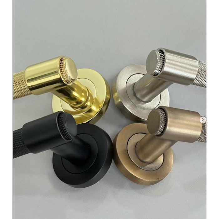 KVAKA SA ROZETOM ZA VRATA - PUNCH