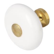 HÄFELE 130.51. RUČICE- PORCELANSKA DUGMAD ZA NAMEŠTAJ/ MESING