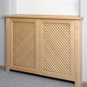 Maska za radiator sa drvenom rešetkom